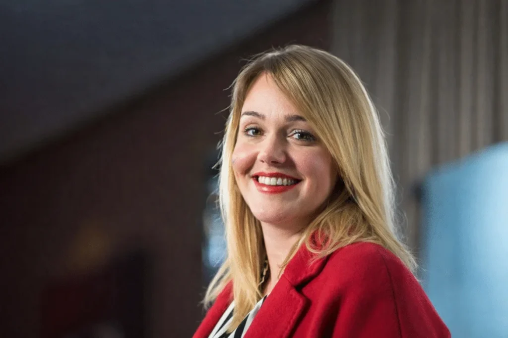 Alwara Höfels Narbe